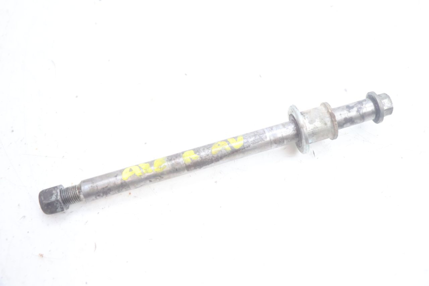 photo de FRONT WHEEL AXLE SUZUKI DR S 600 (1985 - 1989) - Main view