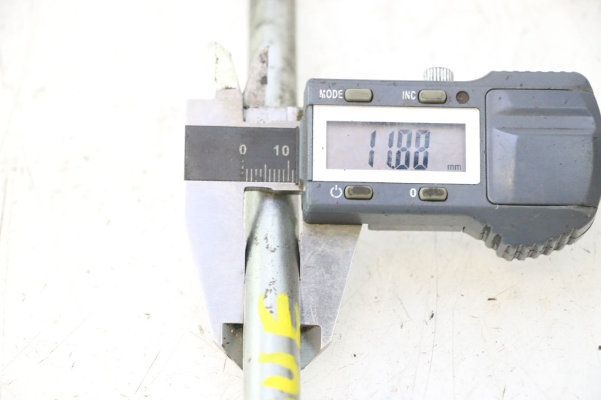 photo de FRONT WHEEL AXLE ASKOLL ESPRO 1 - Zoom on usage condition