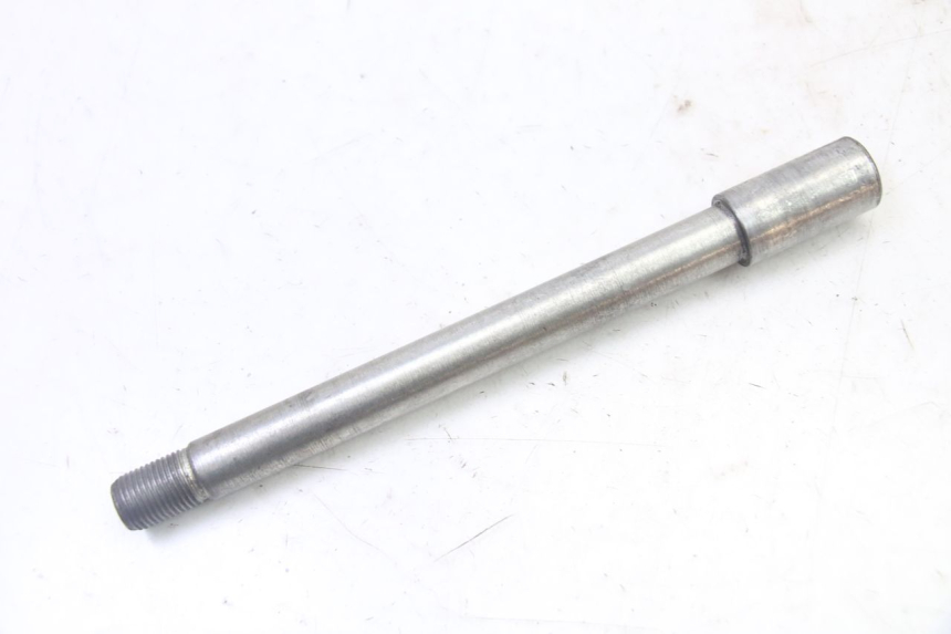 photo de FRONT WHEEL AXLE APRILIA ETX 125 (1998 - 2002) - Component detail