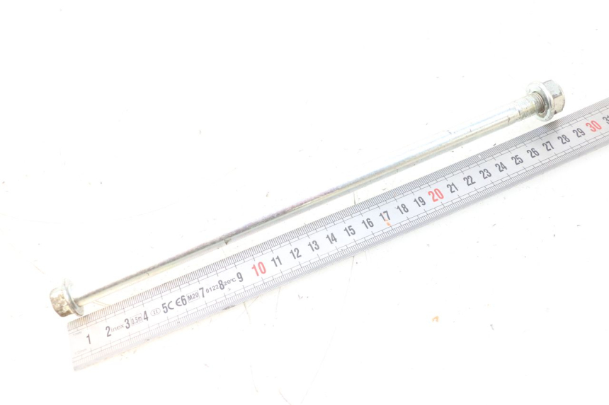 photo de FRONT WHEEL AXLE JM MOTORS F45i 4T 50 (2020 - 2023) - Zoom on usage condition
