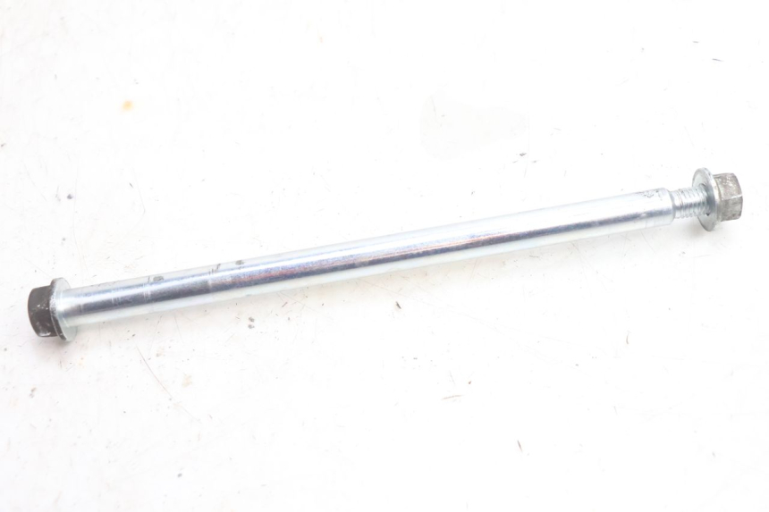 photo de FRONT WHEEL AXLE PIAGGIO FLY 2T 50 (2004 - 2017) - Main view