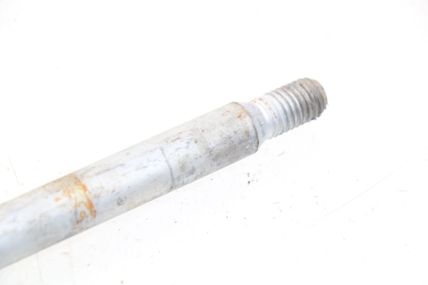 photo de FRONT WHEEL AXLE PIAGGIO FLY IE 125 (2012 - 2017) - Checked used part