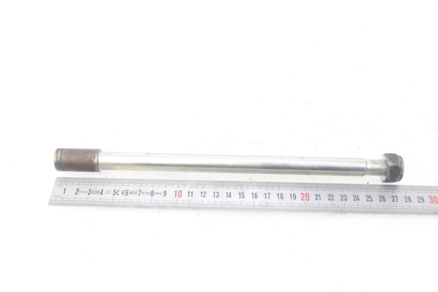 photo de FRONT WHEEL AXLE PEUGEOT GEOPOLIS 400 (2007 - 2013) - Alternative perspective