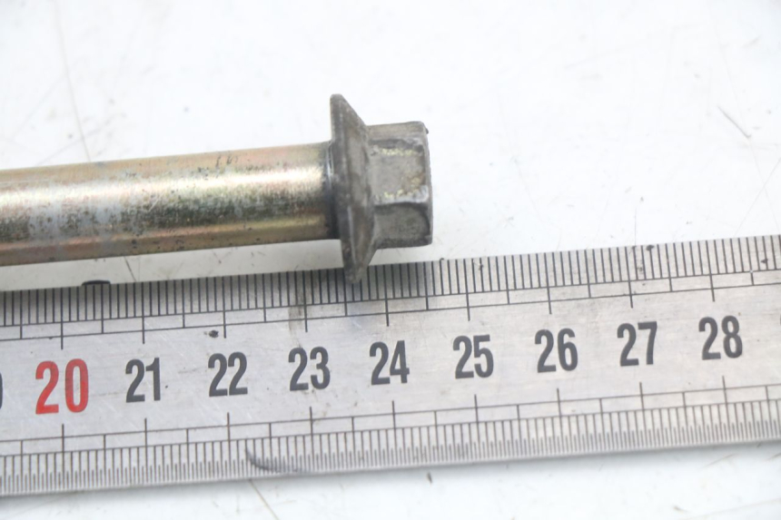 photo de FRONT WHEEL AXLE NECO GPX LC 2T 50 (2014 - 2018) - Zoom on usage condition