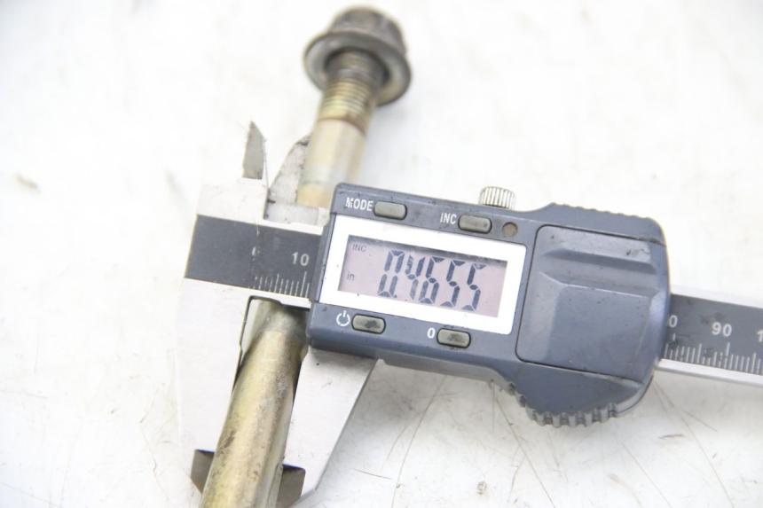 photo de FRONT WHEEL AXLE TNT MOTOR GRIDO 2T 50 (2010 - 2019) - Component detail