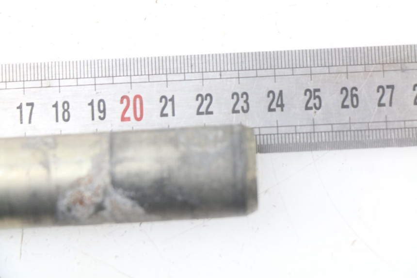 photo de FRONT WHEEL AXLE SUZUKI GSX-R GSXR 600 (2008 - 2010) - Component detail