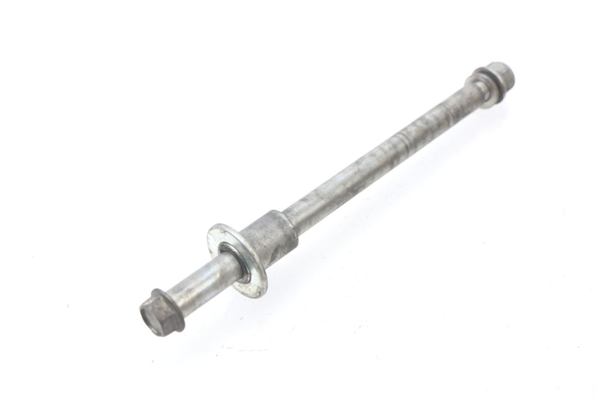 photo de FRONT WHEEL AXLE SUZUKI GSXF GSX F 600 (1988 - 1997) - Component detail