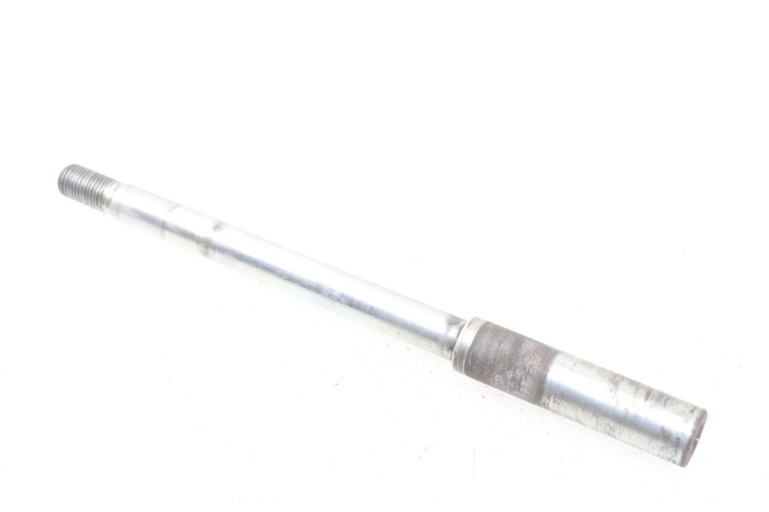 photo de FRONT WHEEL AXLE SYM GTS EFI ABS 125 (2012 - 2016) - Main view