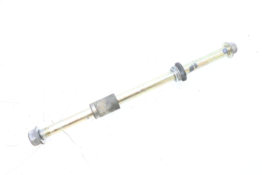 photo de FRONT WHEEL AXLE SYM GTS EVO 125 (2009 - 2013) - Component detail