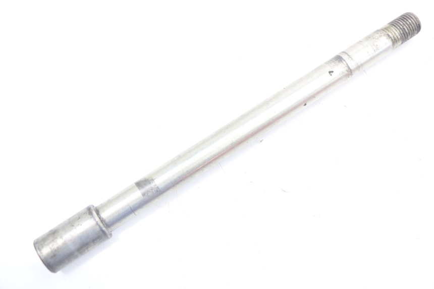 photo de FRONT WHEEL AXLE RENAULT KOURANOS 125 (2001 - 2004) - Main view