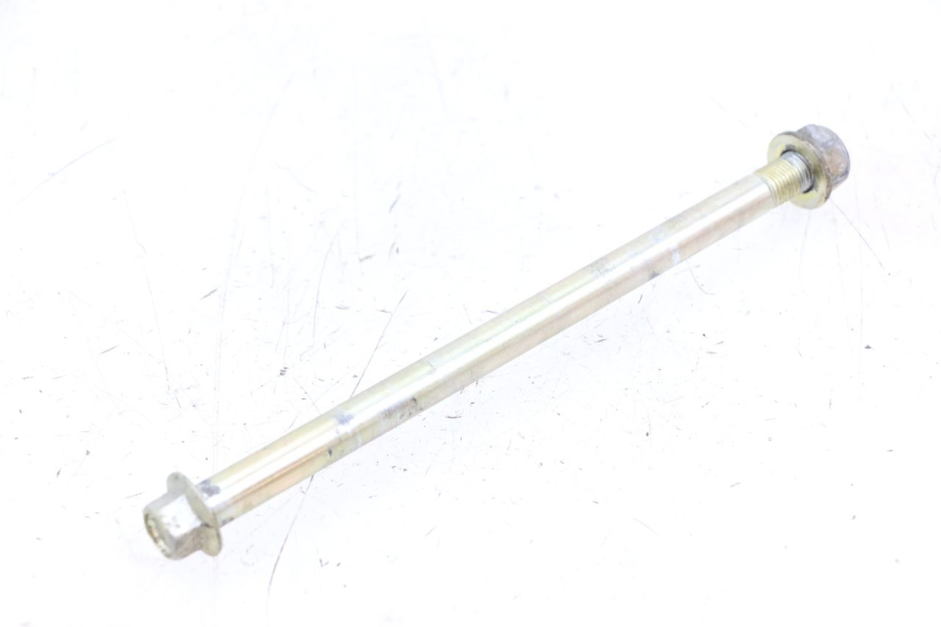 photo de FRONT WHEEL AXLE KYMCO STRYKER OFF ROAD 125 (1999 - 2005) - Main view