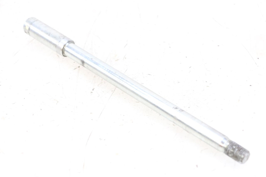 photo de FRONT WHEEL AXLE KYMCO X-TOWN XTOWN 125 (2016 - 2021) - Product overview