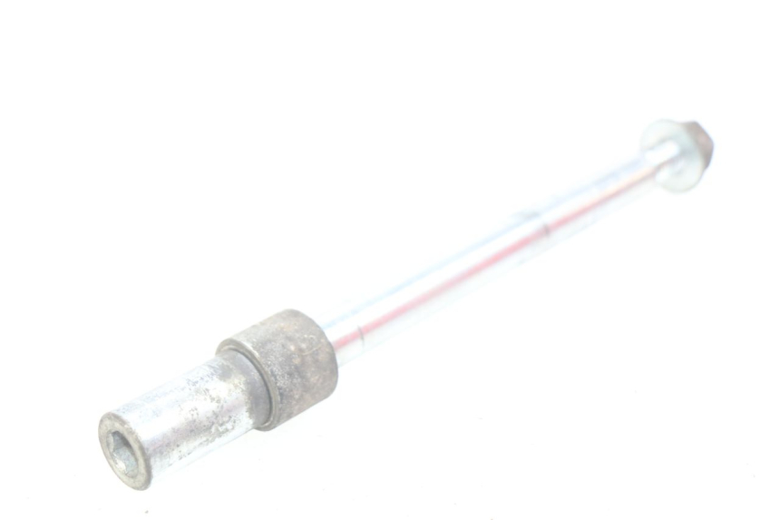 photo de FRONT WHEEL AXLE PIAGGIO LIBERTY 4T 50 (2004 - 2008) - Main view