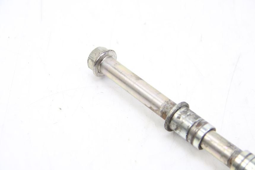 photo de FRONT WHEEL AXLE PIAGGIO LIBERTY IGET 4T 50 (2015 - 2020) - Surface and material condition