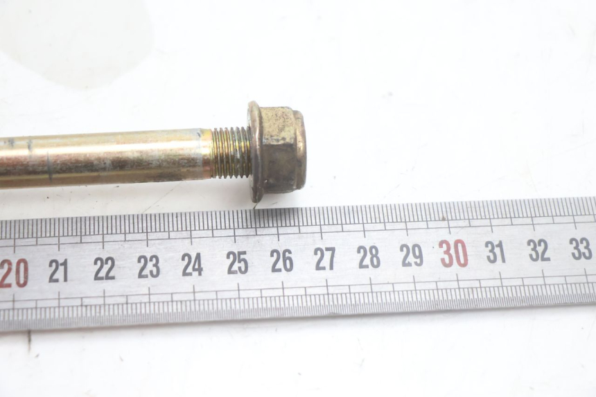 photo de FRONT WHEEL AXLE KYMCO LIKE 125 (2009 - 2016) - Alternative perspective