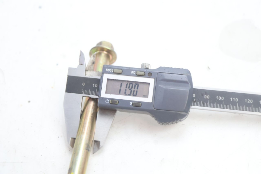 photo de FRONT WHEEL AXLE KYMCO LIKE 125 (2009 - 2016) - Technical close-up