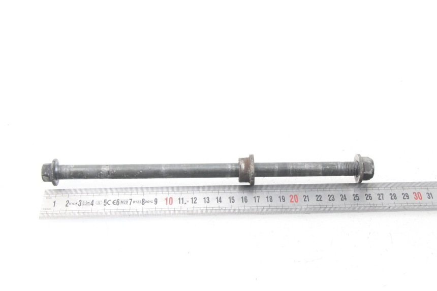 photo de FRONT WHEEL AXLE SYM ORBIT 2 4T 50 (2008 - 2017) - Zoom on usage condition