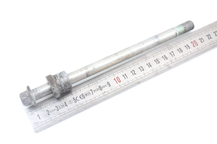 photo de FRONT WHEEL AXLE HONDA PCX (JF47) 125 (2012 - 2013) - Component detail