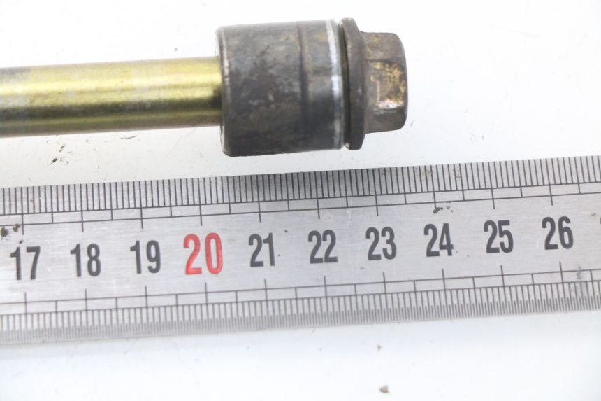 photo de FRONT WHEEL AXLE RIDE RACE 2T 50 (2012 - 2017) - Component detail