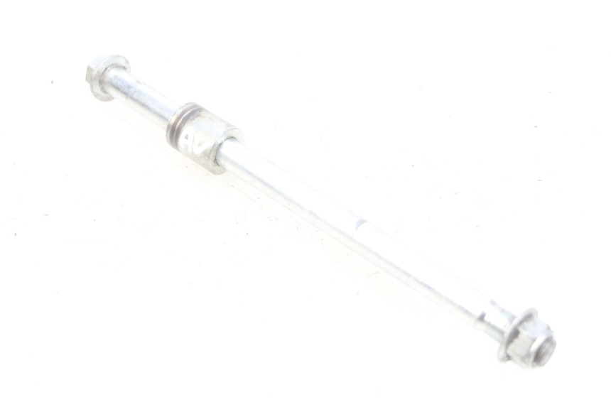 photo de FRONT WHEEL AXLE YAMASAKI RAPTOR 50 (2013 - 2018) - Main view