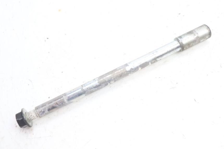 photo de FRONT WHEEL AXLE GILERA RUNNER SP 50 (2002 - 2004) - Component detail