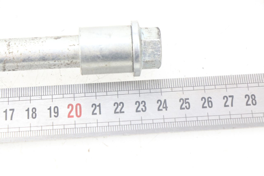 photo de FRONT WHEEL AXLE APOLLO RXF 125 - Alternative perspective