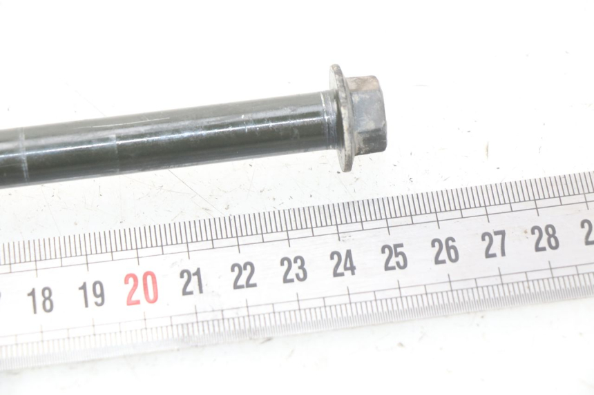 photo de FRONT WHEEL AXLE DAELIM S4 50 (2010 - 2015) - Component detail