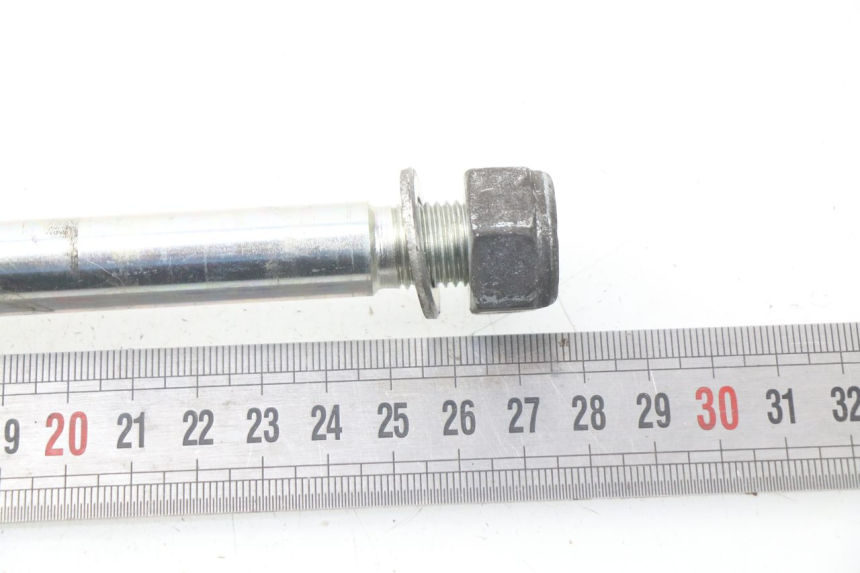 photo de FRONT WHEEL AXLE PEUGEOT SATELIS 300 (2012 - 2015) - Component detail