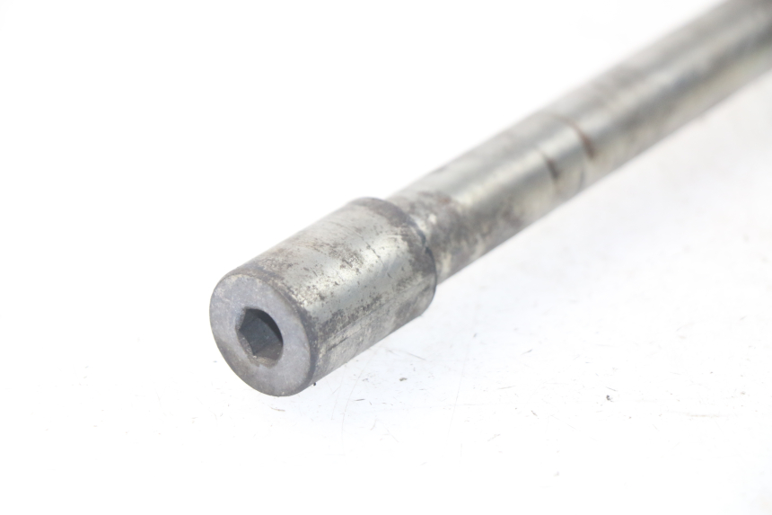 photo de FRONT WHEEL AXLE PEUGEOT SATELIS 500 (2007 - 2013) - Component detail