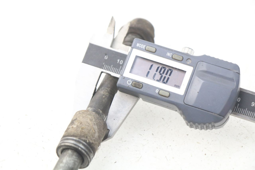 photo de FRONT WHEEL AXLE PEUGEOT SC 50 (1988 - 1992) - Component detail