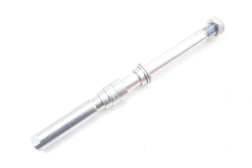 photo de FRONT WHEEL AXLE ROYAL ENFIELD SCRAM 411 (2022 - 2024) - Main view