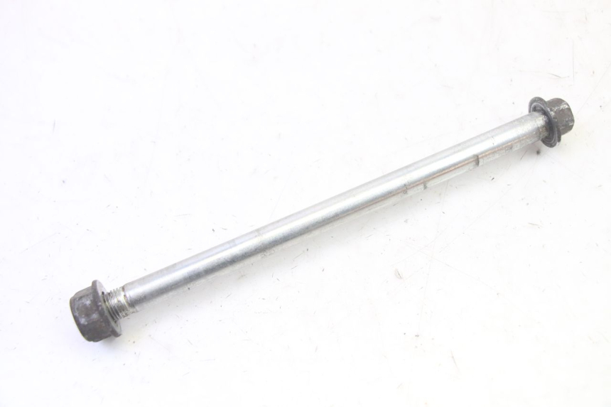 photo de FRONT WHEEL AXLE HONDA SCV LEAD 100 (2003 - 2007) - Component detail
