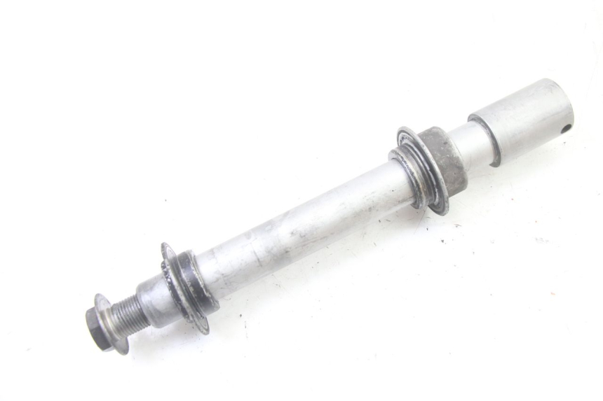 photo de FRONT WHEEL AXLE HONDA ST PAN EUROPEAN 1300 (2002 - 2013) - Component detail