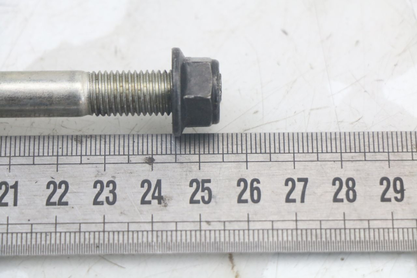 photo de FRONT WHEEL AXLE MBK STUNT NAKED 50 (2004 - 2018) - Zoom on usage condition