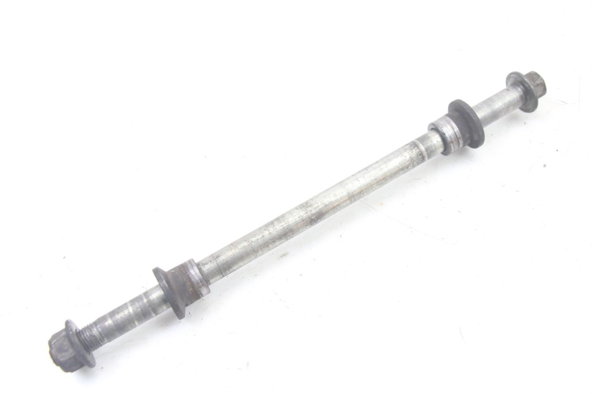 photo de FRONT WHEEL AXLE SUZUKI BURGMAN 125 (2015 - 2017) - Component detail