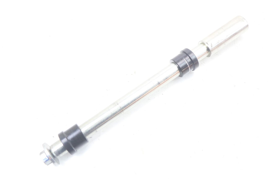 photo de FRONT WHEEL AXLE HUSQVARNA SVARTPILEN 401 (2018 - 2023) - Component detail