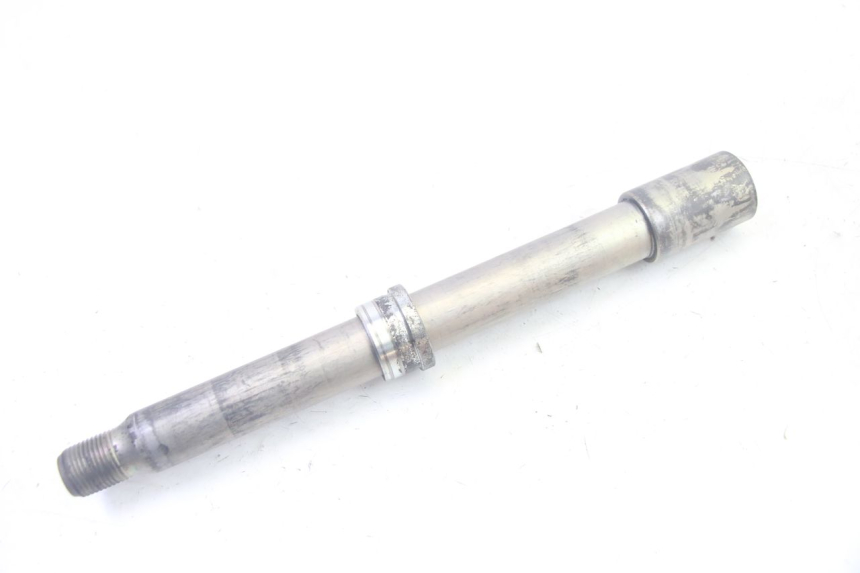 photo de FRONT WHEEL AXLE YAMAHA TDM ABS 900 (2002 - 2014) - Component detail
