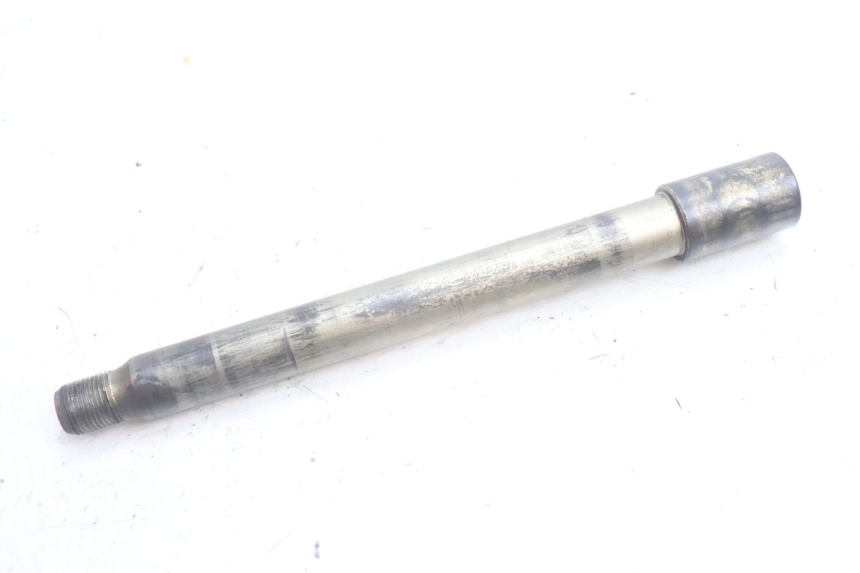 photo de FRONT WHEEL AXLE YAMAHA TDM ABS 900 (2002 - 2014) - Component detail