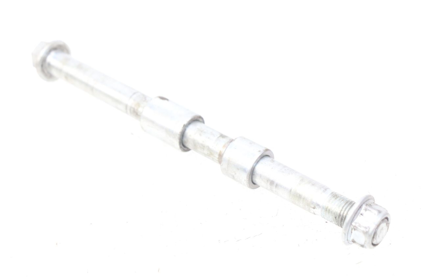 photo de FRONT WHEEL AXLE NITRO MOTORS THUNDER 125 - Technical close-up