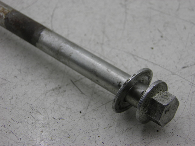 photo de FRONT WHEEL AXLE TNT MOTOR ROMA 10' 4T 50 (2007 - 2018) - Zoom on usage condition