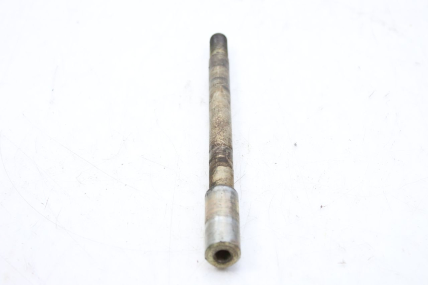 photo de FRONT WHEEL AXLE KEEWAY TX 50 (2008 - 2015) - Alternative perspective