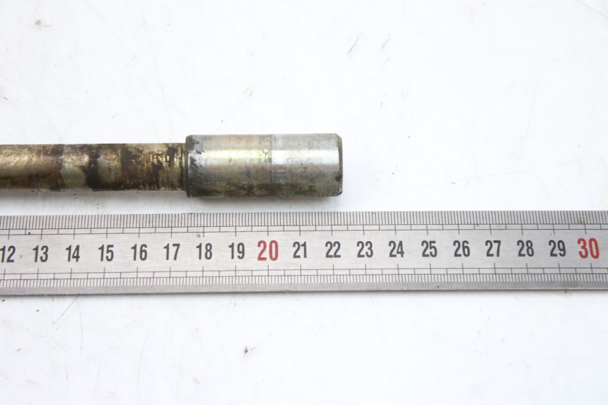 photo de FRONT WHEEL AXLE KEEWAY TX 50 (2008 - 2015) - Product overview