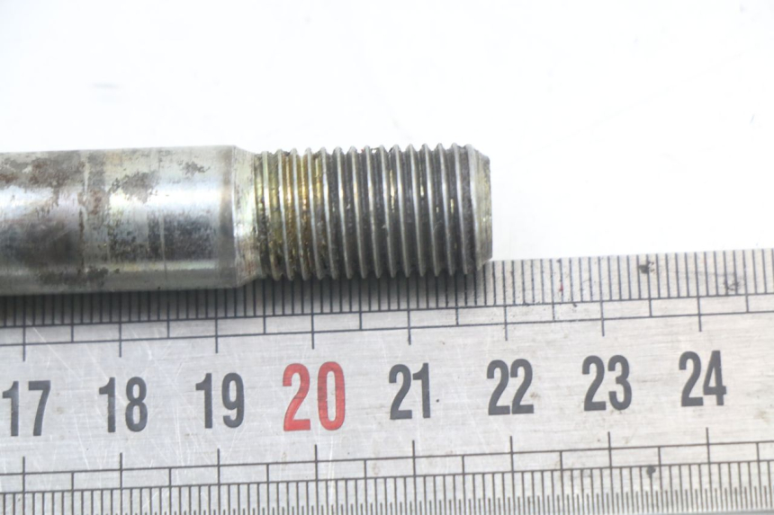 photo de FRONT WHEEL AXLE KEEWAY TX 50 (2008 - 2015) - Component detail