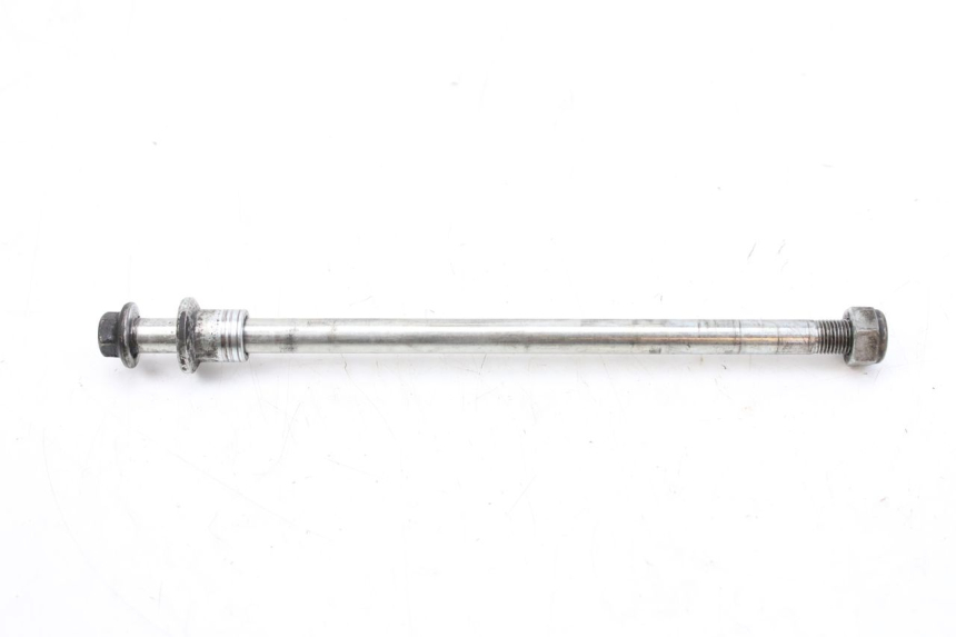 photo de FRONT WHEEL AXLE SUZUKI UH BURGMAN 125 (2002 - 2006) - Main view
