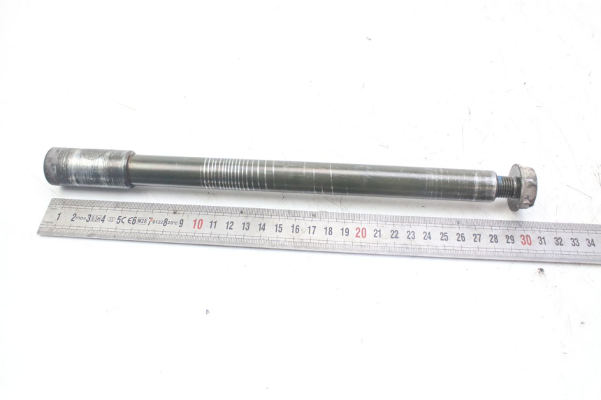 photo de FRONT WHEEL AXLE KYMCO X-CITING XCITING 400 (2014 - 2018) - Component detail
