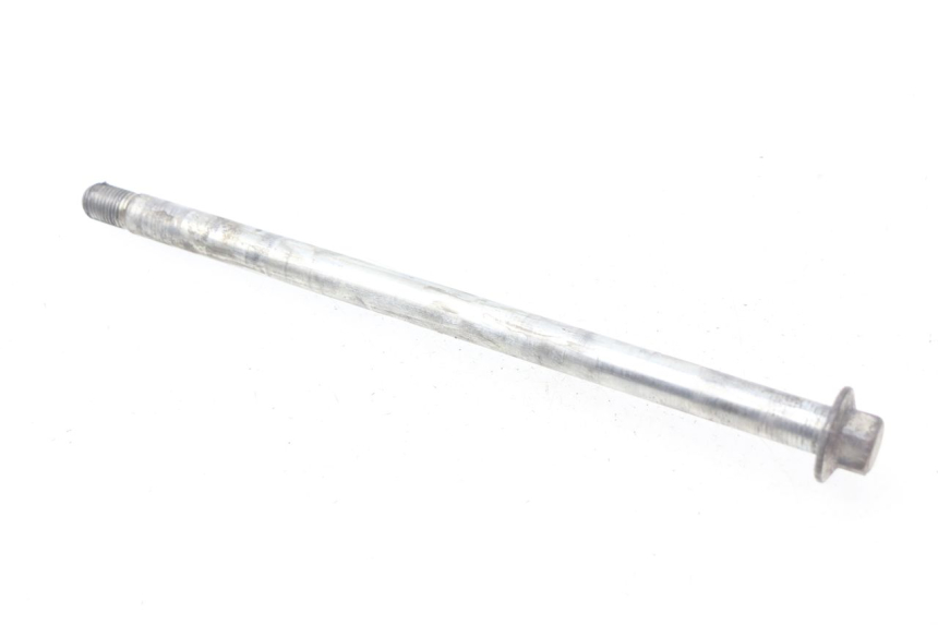 photo de FRONT WHEEL AXLE YAMAHA XMAX X-MAX 125 (2006 - 2009) - Technical close-up
