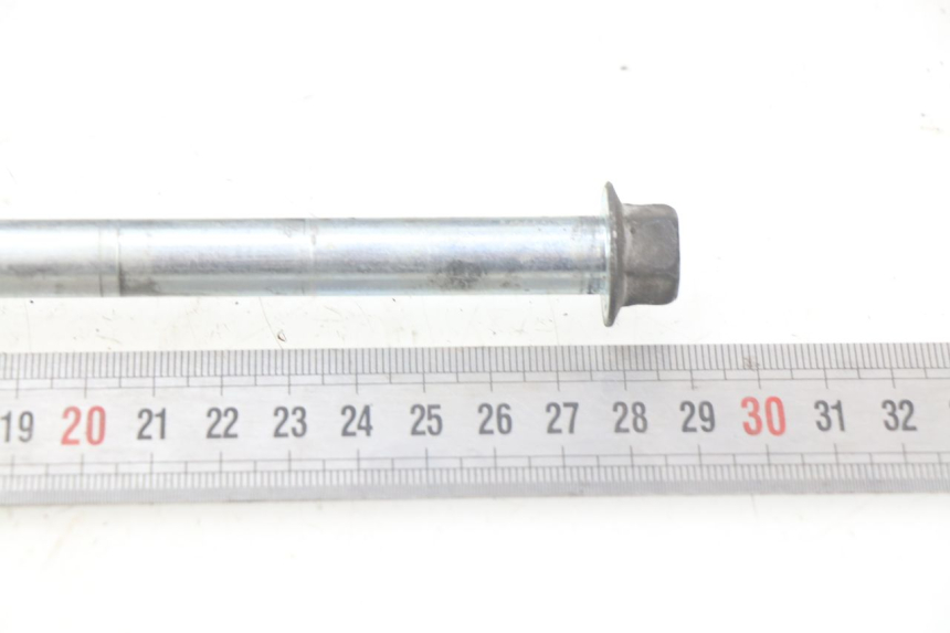 photo de FRONT WHEEL AXLE TGB X-MOTION XMOTION 125 (2008 - 2014) - Component detail