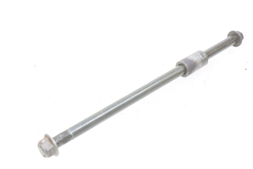 photo de FRONT WHEEL AXLE YAMASAKI YM T 125 (2015 - 2020) - Main view