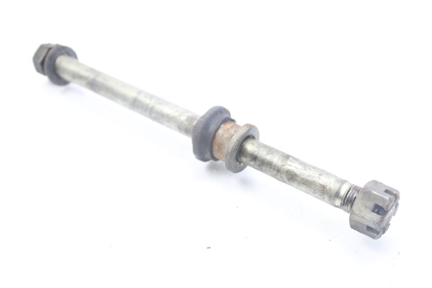 photo de FRONT WHEEL AXLE YAMAHA YZ 80 (1982 - 1983) - Main view