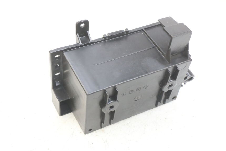 photo de BATTERY TRAY KYMCO AGILITY 16+ 4T 50 (2018 - 2023) - Zoom on usage condition